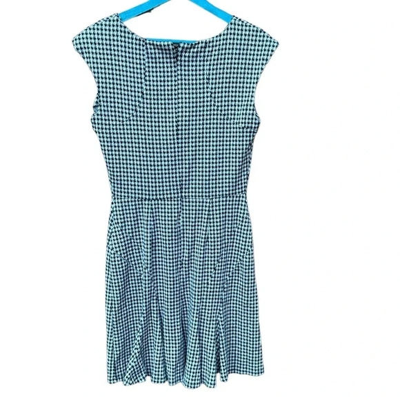 Merona women's size medium black and white modest dress - Picture 2 of 3